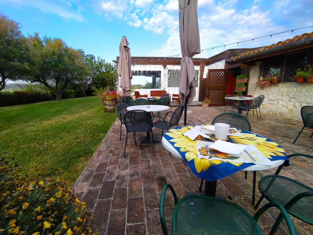 Il Girasole Country House Camerano Exterior foto